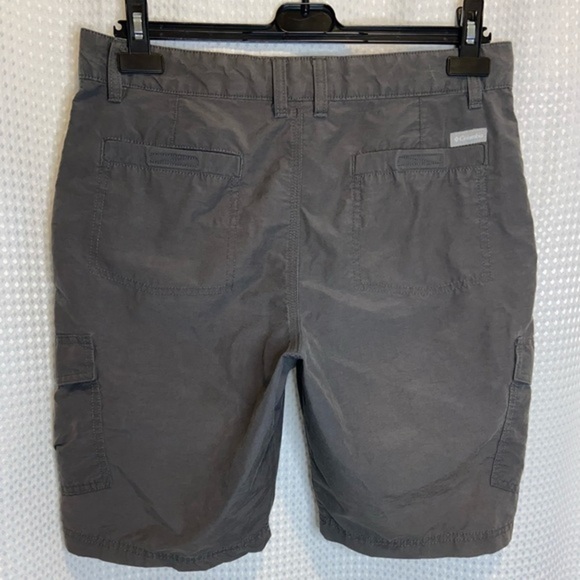 2/30$ Men’s Columbia Dark‎ Gray slim fit Cargo shorts size 32 - Picture 10 of 10
